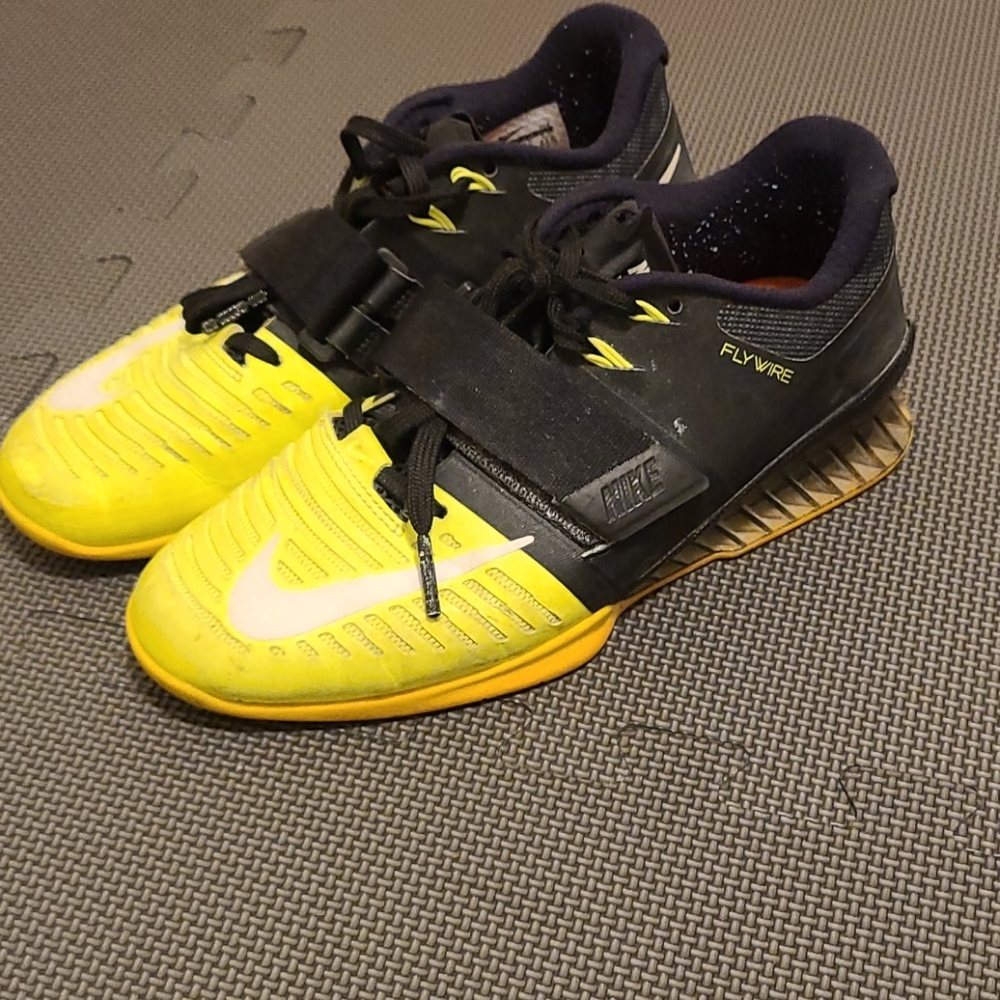 Nike Romaleo 3s. Size 5